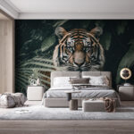 Papel de parede Tigre escondido entre a folhagem da selva.