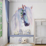 Papel de parede Cavalo majestoso adornado com flores.