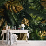 Papel de parede Folhas exuberantes em tons metálicos e verdes.