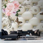 Papel de parede Rosas e borboletas num padrão de diamante.
