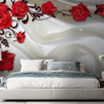 Papel de parede Rosas vermelhas num tecido branco sedoso.