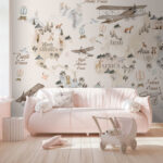 Papel de parede Mapa vintage com animais e aviões.