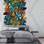 Papel de parede Porta branca com folhas coloridas