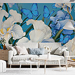 Papel de parede Elegância floral com borboletas vibrantes.