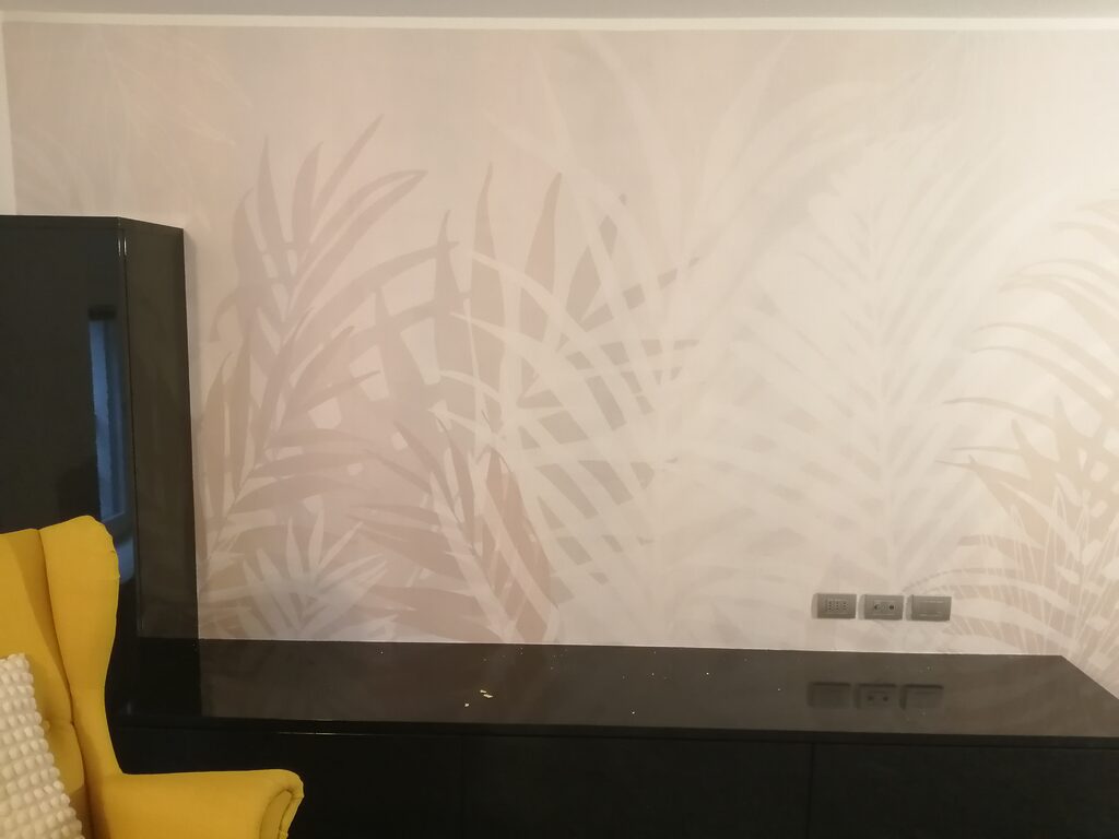 Papel de parede Folhas brancas e castanhas